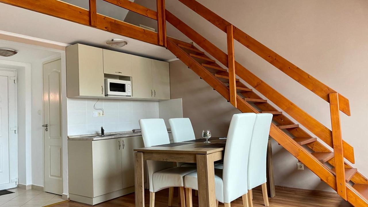 Gyula Var Premium Apartman Экстерьер фото